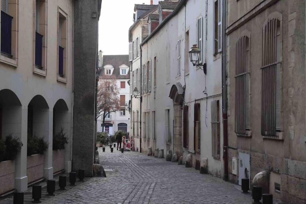 L' Alcove- Confort Charme Downtown Apartment Dijon Bagian luar foto